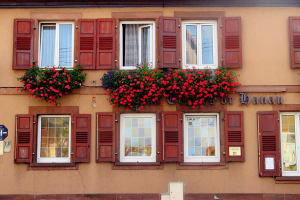 03_Im_wirtschaftlichen_Zentrum_vom_Hanauer_Land_-_Das_Hotel_Grafen_zu_Hanau_in_Ingweiler_(Ingwiller)