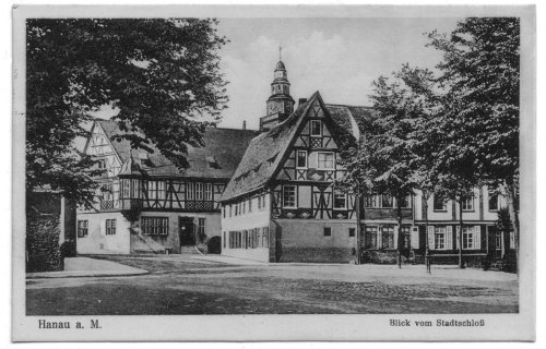 Schlossplatz Südseite Blick vom Stadtschloß. Schreiber & Hübner, Papiergroßhandlung Hanau a.M.